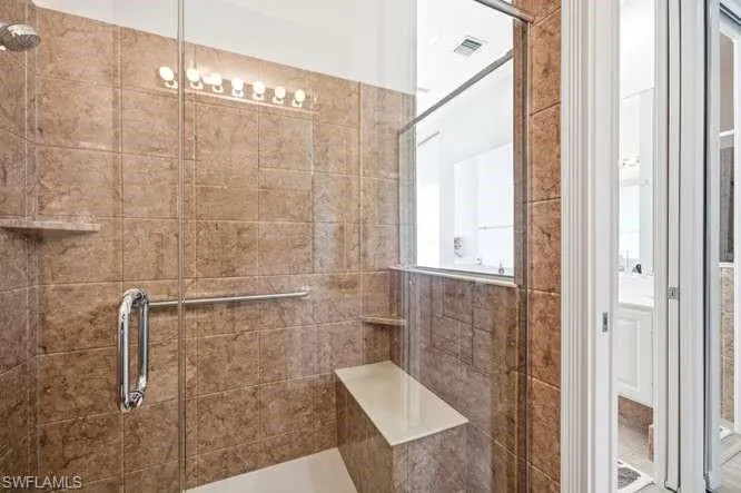 2314 Heydon Cir W, Naples, Florida 34120