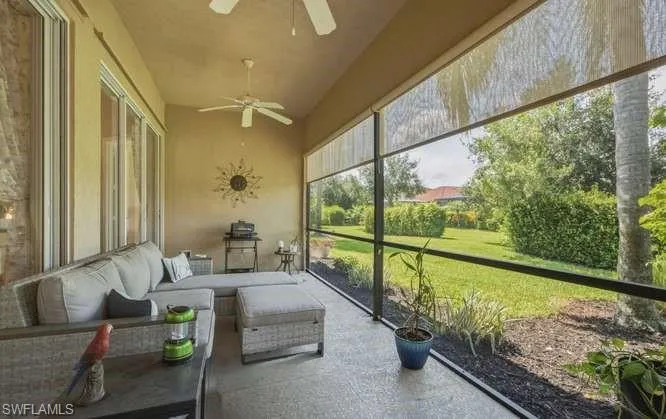 2314 Heydon Cir W, Naples, Florida 34120