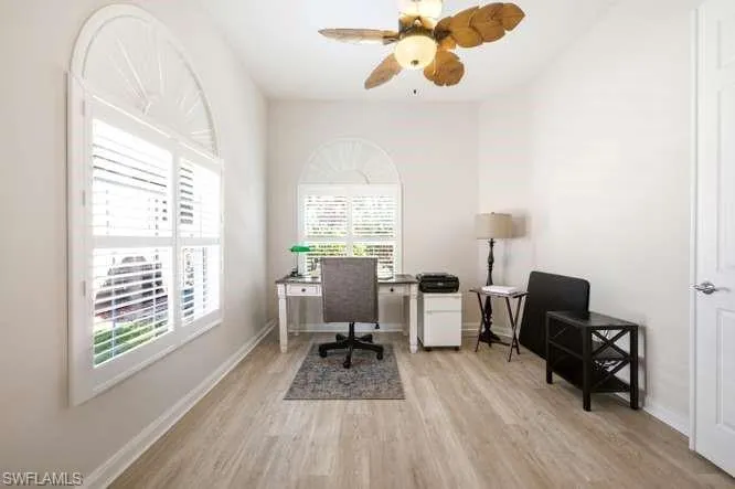 2314 Heydon Cir W, Naples, Florida 34120