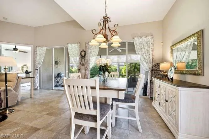 2314 Heydon Cir W, Naples, Florida 34120