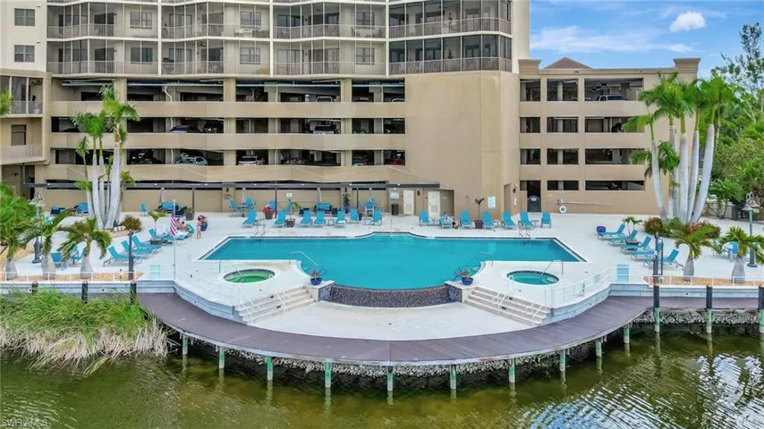 Infinity Pool with 2 spas and cabanas