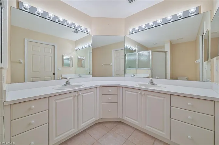 15070 Lakeside View Dr 1202, Fort Myers, Florida 33919
