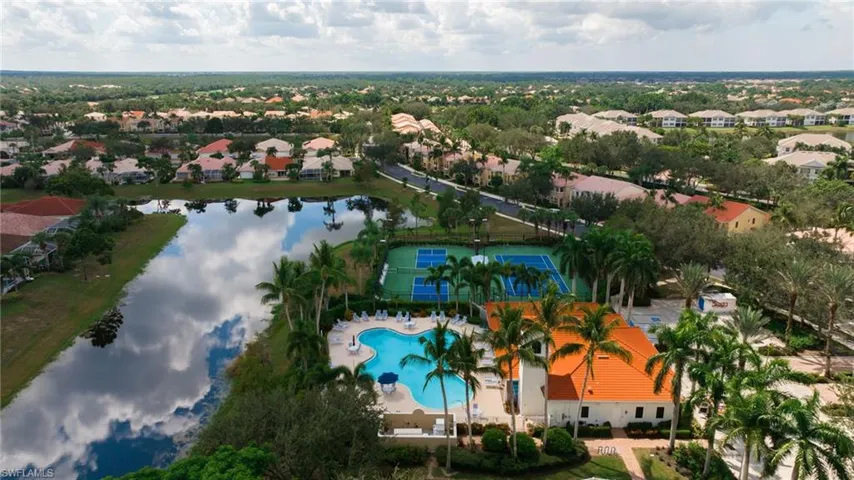 28564  Alessandria  CIR, Bonita Springs, FL 34135