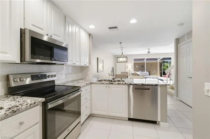 28564  Alessandria  CIR, Bonita Springs, FL 34135