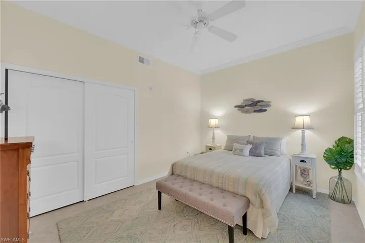 Middle Guest Bedroom