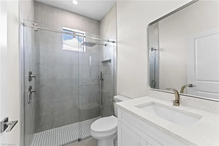 923 Ne 17th Ter, Cape Coral, Florida 33909