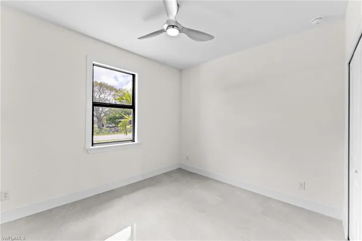 923 Ne 17th Ter, Cape Coral, Florida 33909