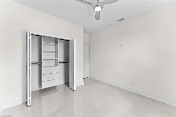 923 Ne 17th Ter, Cape Coral, Florida 33909