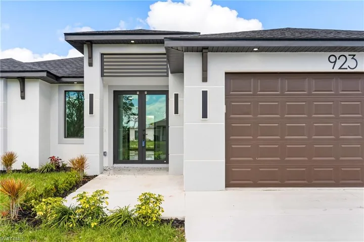 923 Ne 17th Ter, Cape Coral, Florida 33909