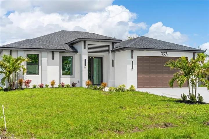 923 Ne 17th Ter, Cape Coral, Florida 33909