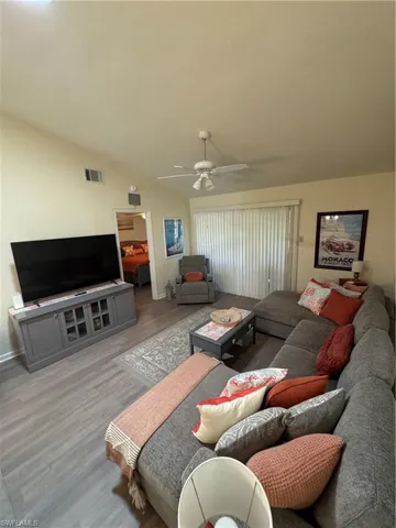 11421  Caravel  CIR, Fort Myers, FL 33908