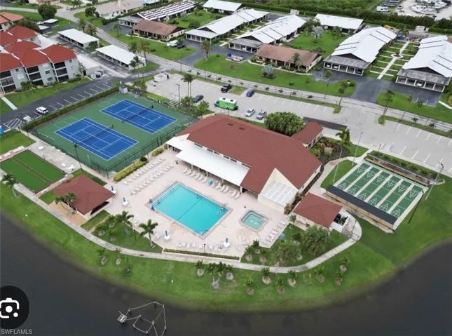11421  Caravel  CIR, Fort Myers, FL 33908