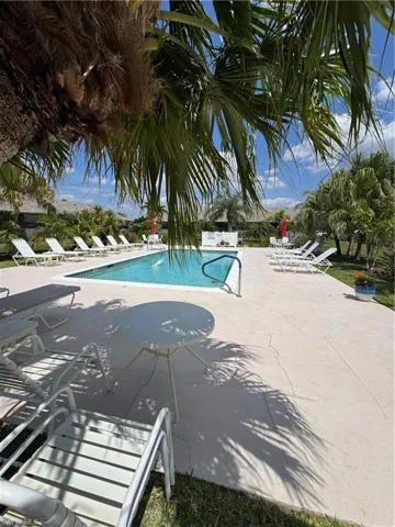 11421  Caravel  CIR, Fort Myers, FL 33908