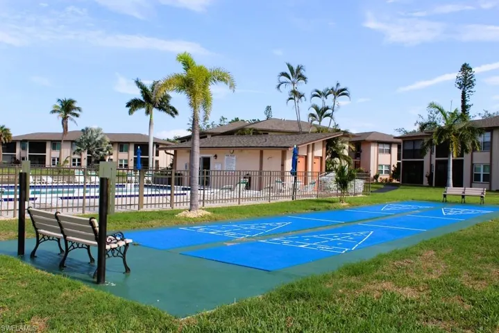 16881 Davis Rd 112, Fort Myers, Florida 33908