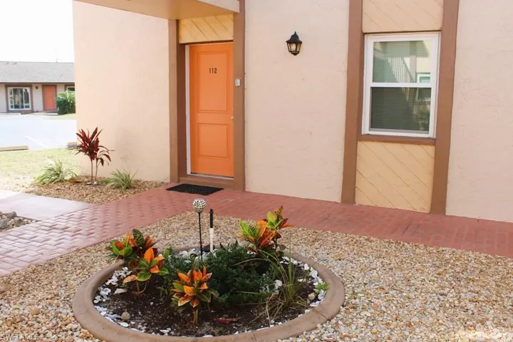 16881 Davis Rd 112, Fort Myers, Florida 33908