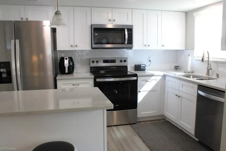 16881 Davis Rd 112, Fort Myers, Florida 33908