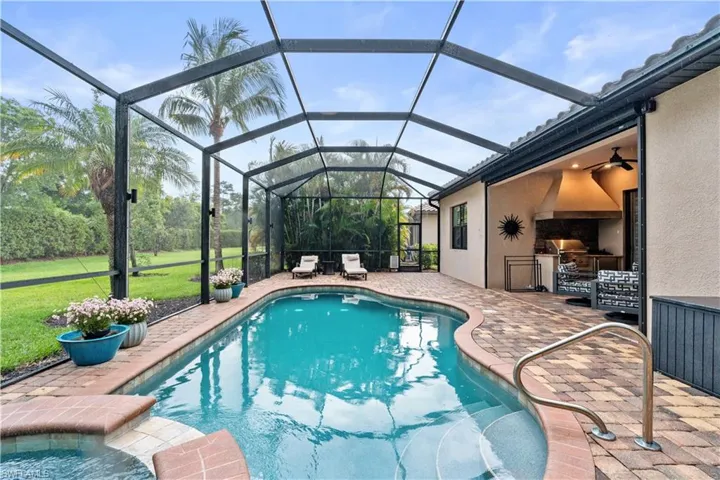 9364 Vercelli Ct, Naples, Florida 34113