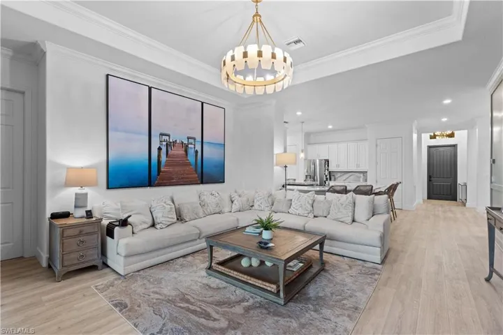9364 Vercelli Ct, Naples, Florida 34113
