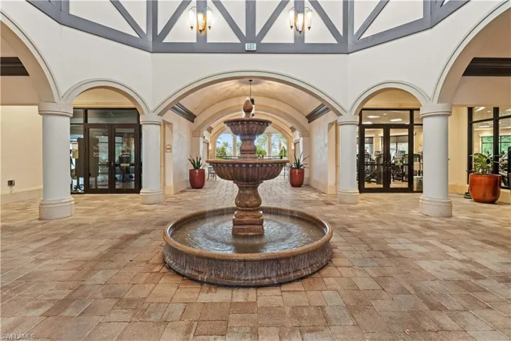 9364 Vercelli Ct, Naples, Florida 34113