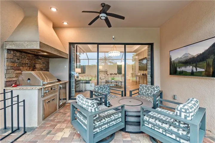 9364 Vercelli Ct, Naples, Florida 34113