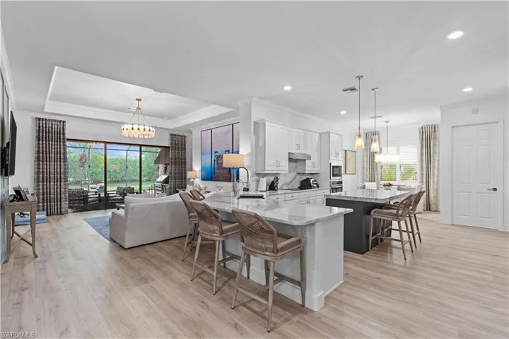 9364 Vercelli Ct, Naples, Florida 34113