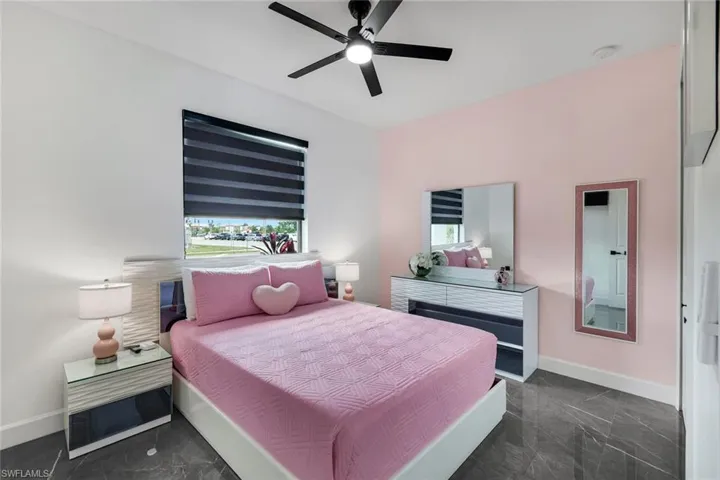 2419 Country Club Blvd, Cape Coral, Florida 33990