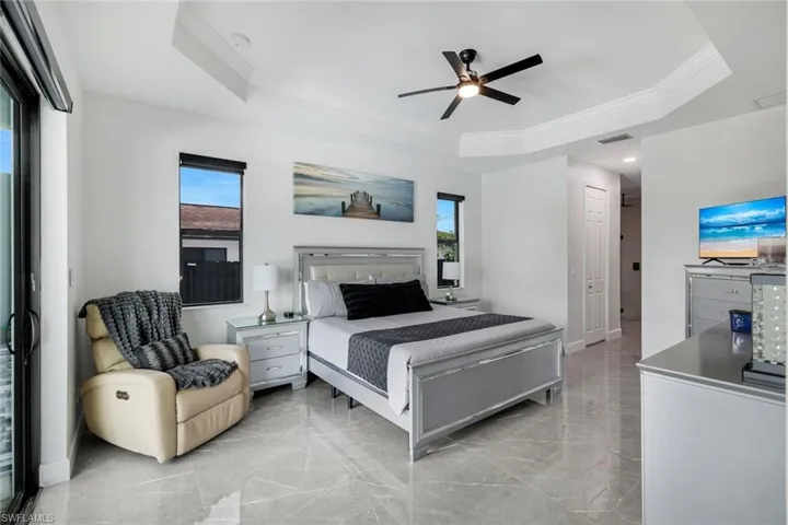 2419 Country Club Blvd, Cape Coral, Florida 33990