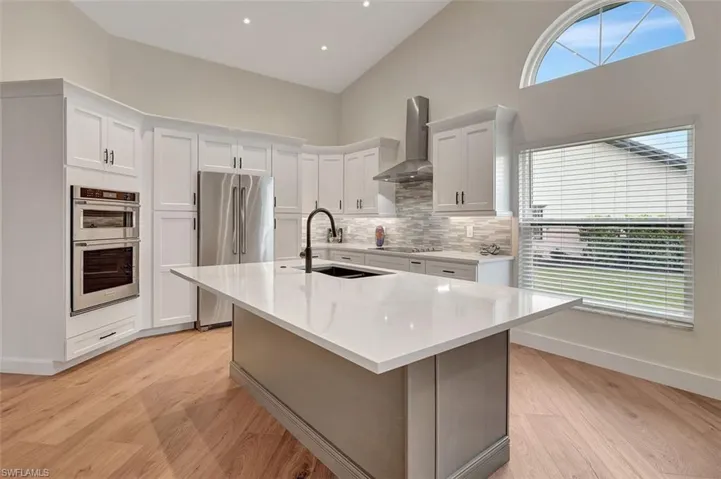 12921  Kelly Bay  CT, Fort Myers, FL 33908
