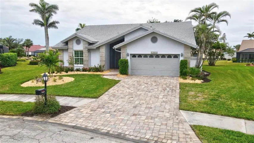 12921  Kelly Bay  CT, Fort Myers, FL 33908