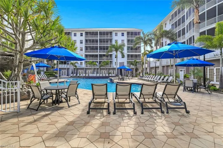 410 Flagship Dr 605, Naples, Florida 34108