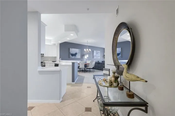 410 Flagship Dr 605, Naples, Florida 34108