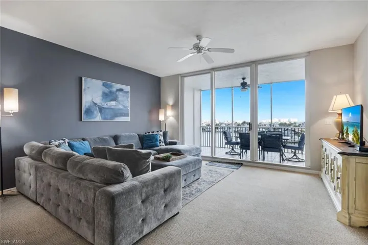 410 Flagship Dr 605, Naples, Florida 34108
