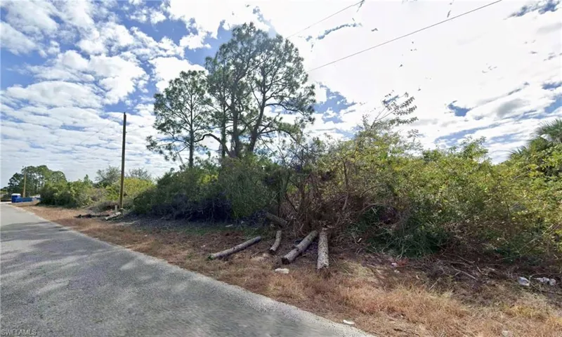 1018 Lakeside Dr, Lehigh Acres, Florida 33974