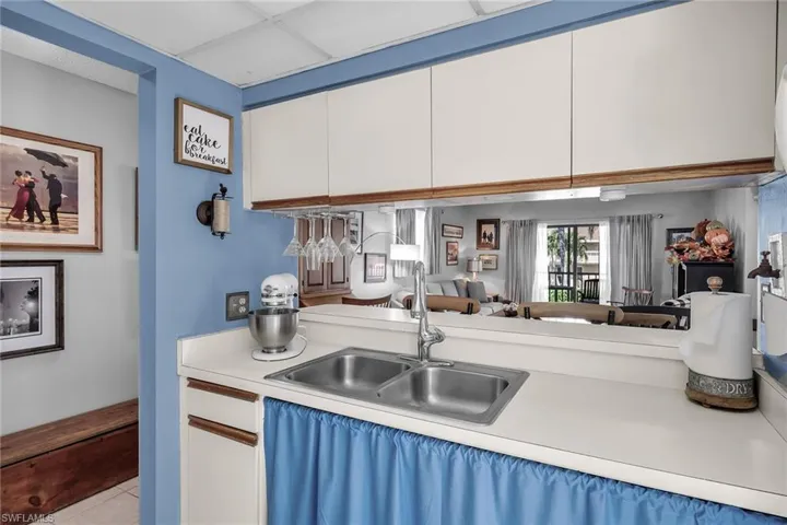 835 Elkcam Cir 101, Marco Island, Florida 34145