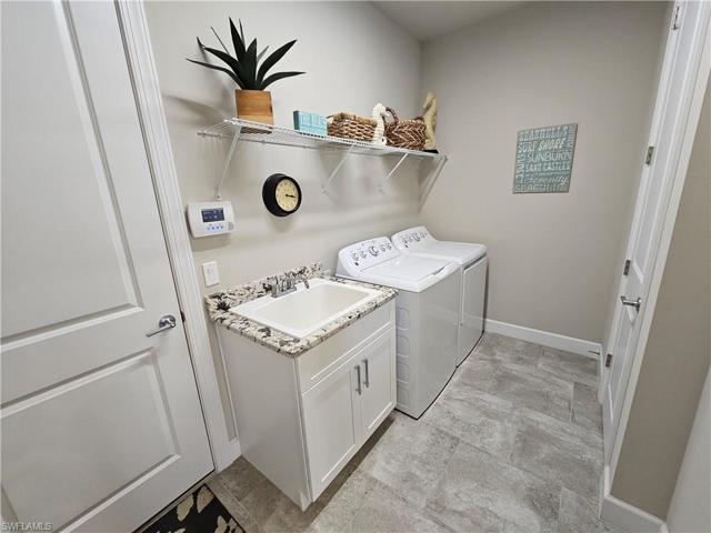 3912 SW 5th AVE, CAPE CORAL FL 33914