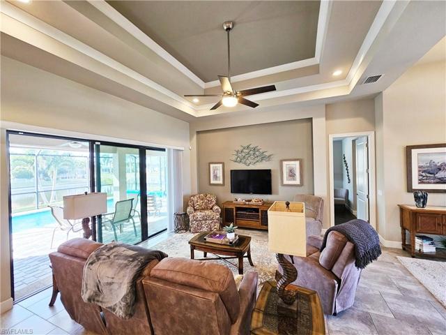 3912 SW 5th AVE, CAPE CORAL FL 33914