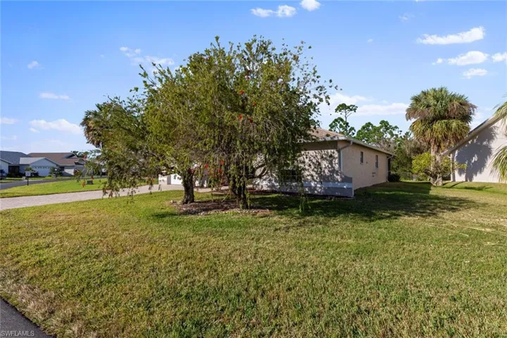 Oversized lot with an abundance of room on both sides of the home