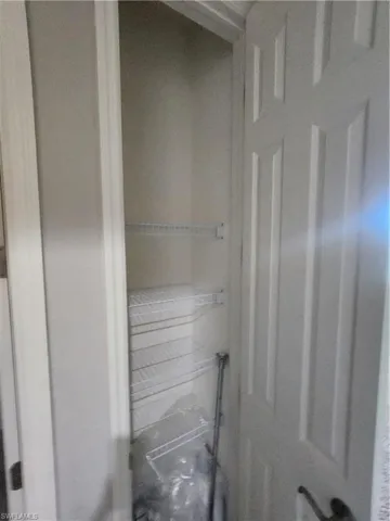9071 Albion Ln N 5706, Naples, Florida 34113