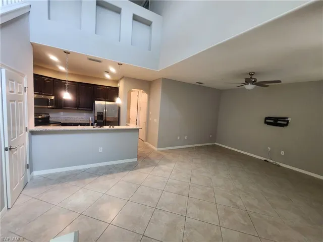 9071 Albion Ln N 5706, Naples, Florida 34113