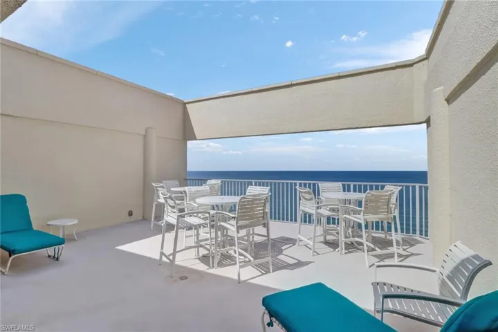 4041  Gulf Shore N BLVD, Naples, FL 34103