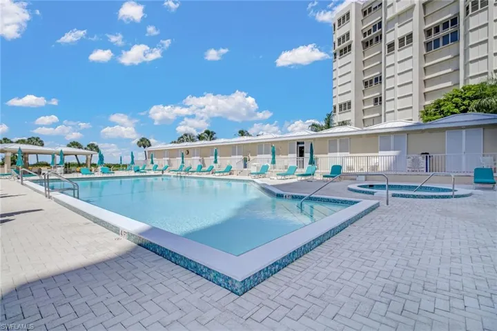 4041  Gulf Shore N BLVD, Naples, FL 34103