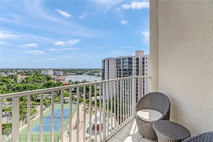 4041  Gulf Shore N BLVD, Naples, FL 34103