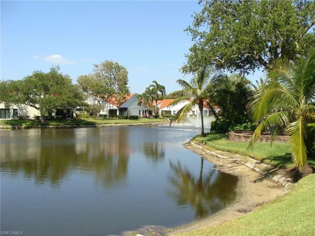 857 Reef Point Cir, Naples, Florida 34108