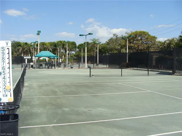 857 Reef Point Cir, Naples, Florida 34108