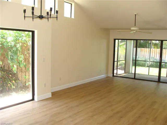 857 Reef Point Cir, Naples, Florida 34108