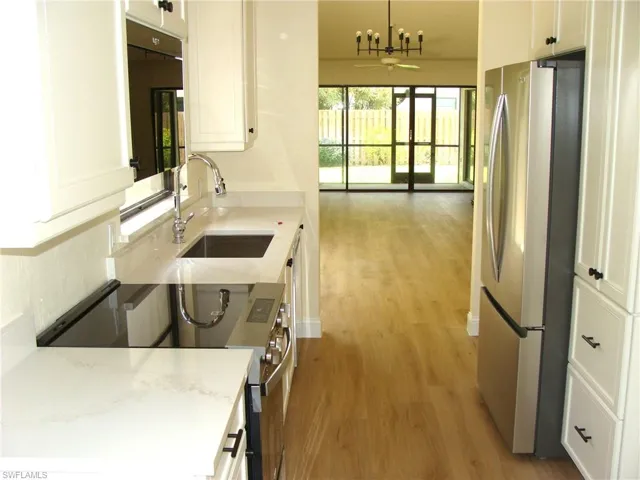 857 Reef Point Cir, Naples, Florida 34108