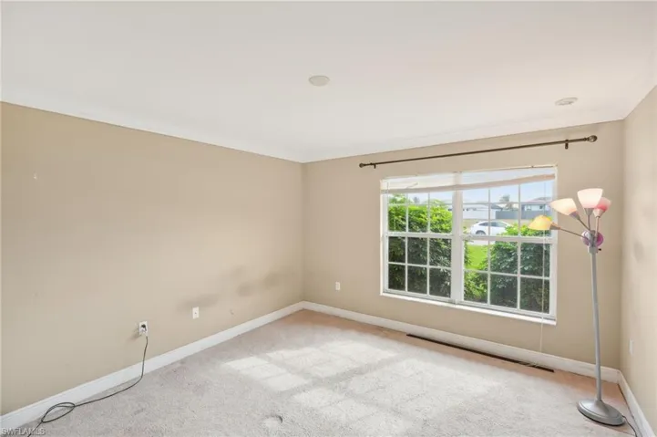 1818 NE 2nd  AVE, Cape Coral, FL 33909