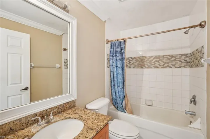 1818 NE 2nd  AVE, Cape Coral, FL 33909