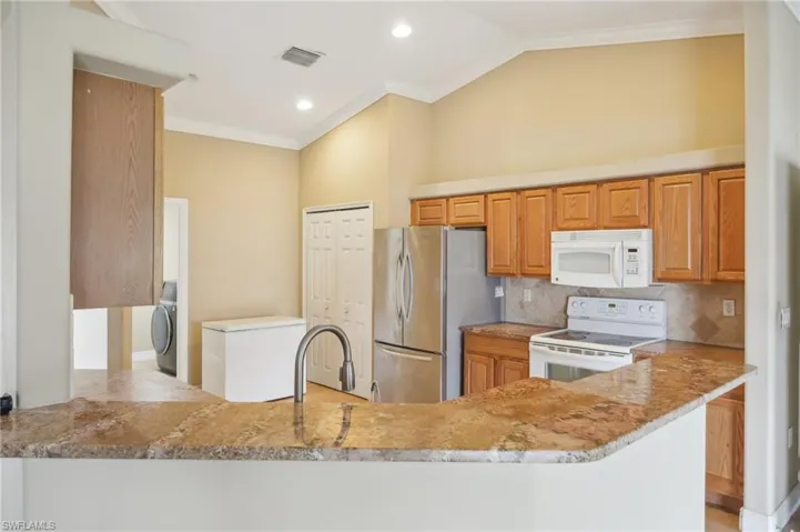 1818 NE 2nd  AVE, Cape Coral, FL 33909