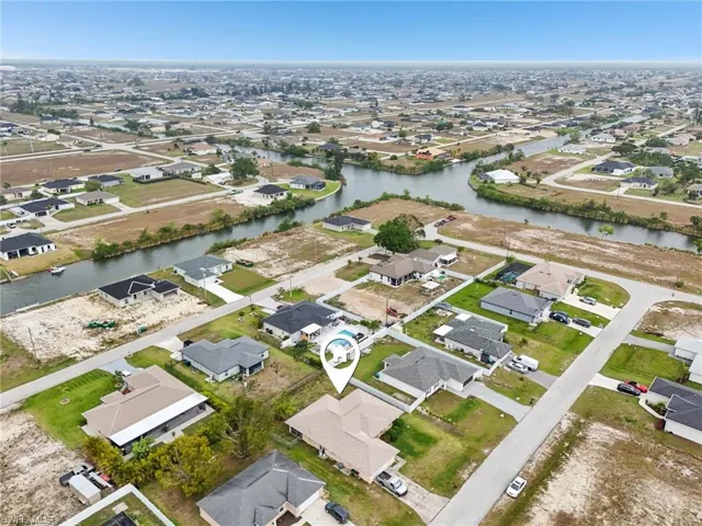 1818 NE 2nd  AVE, Cape Coral, FL 33909